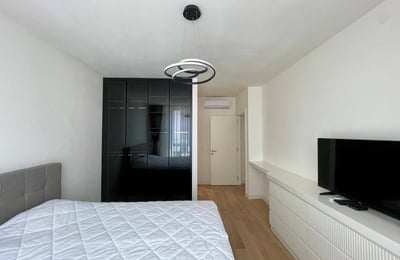 Rental of a modern 3-room apartment, 90 m², Belgrade, Serbia